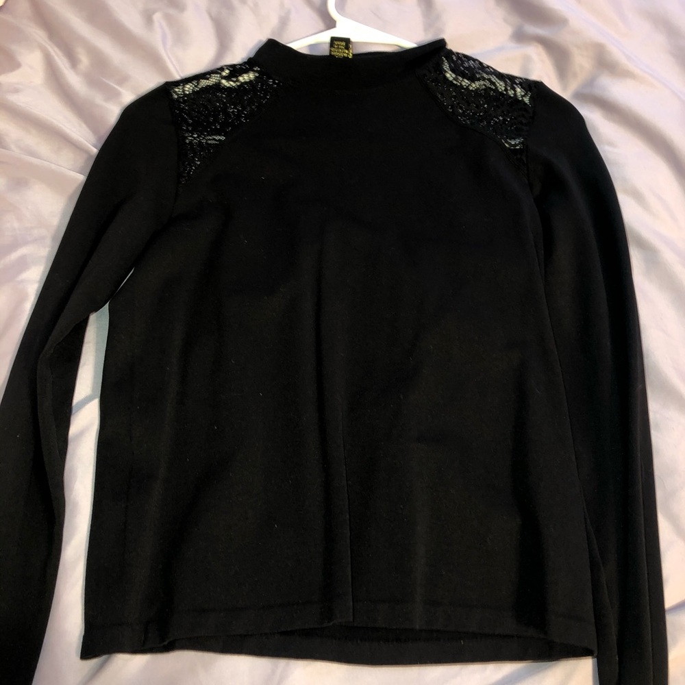 Medium Black Turtle Neck